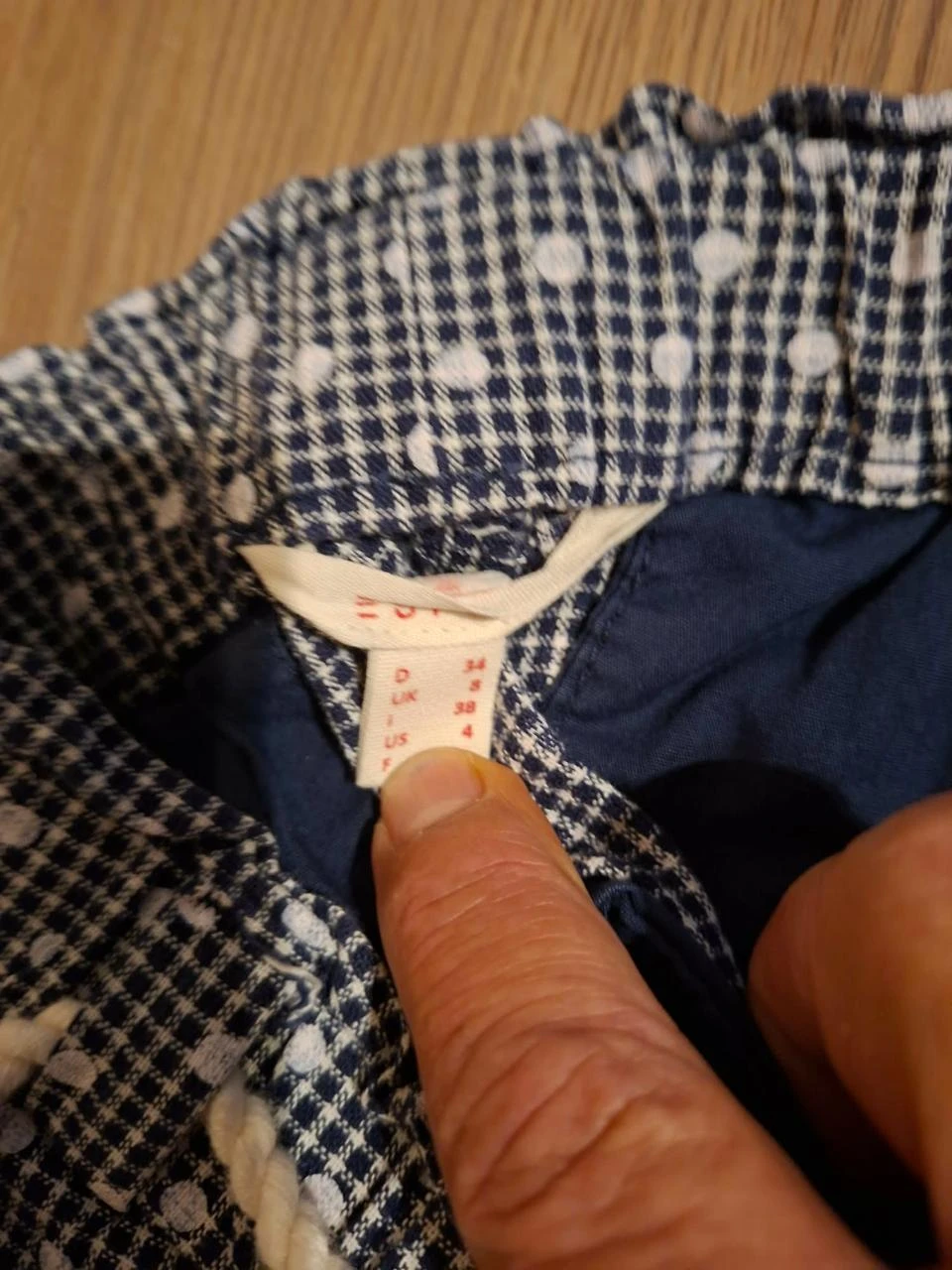 calça curta (shorts) da marca Esprit – photo 4